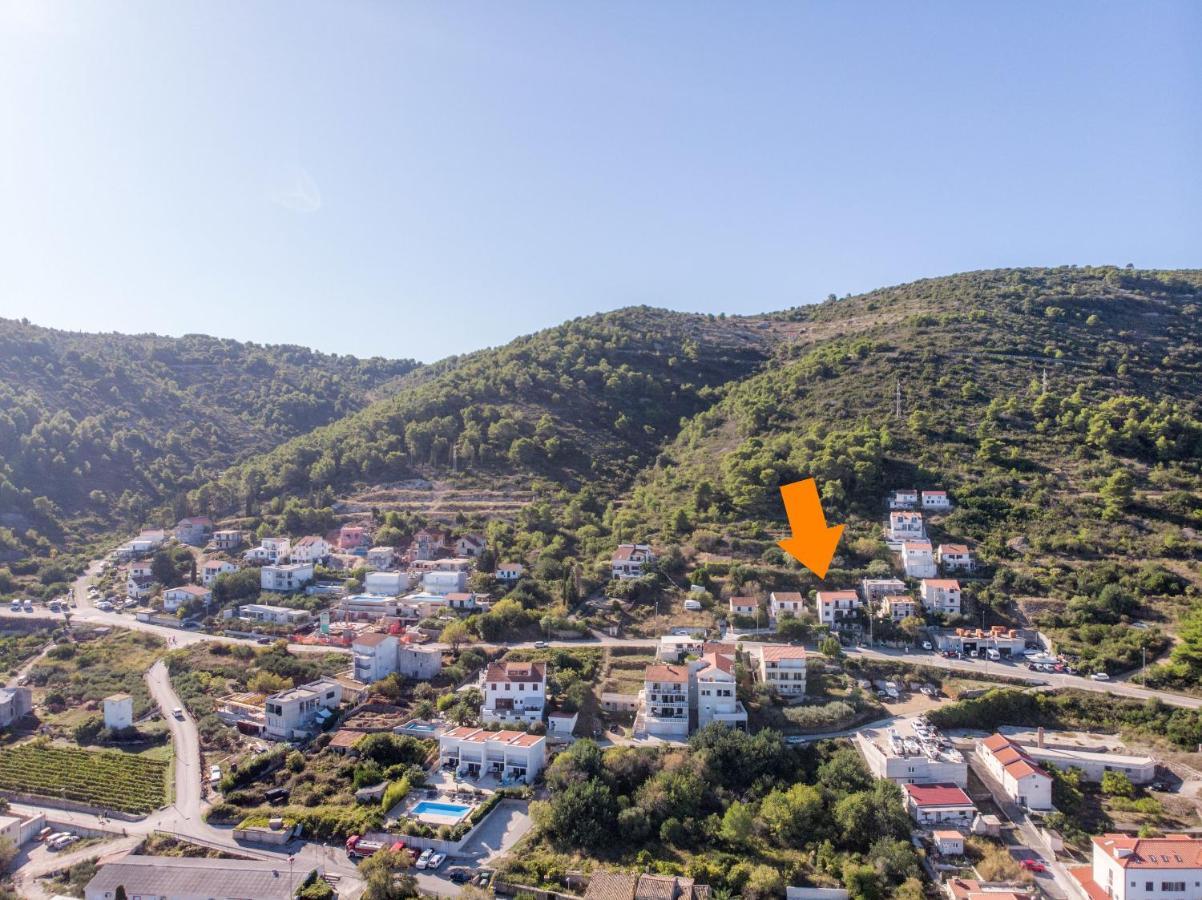 Apartments Jaksa Vis Exteriér fotografie
