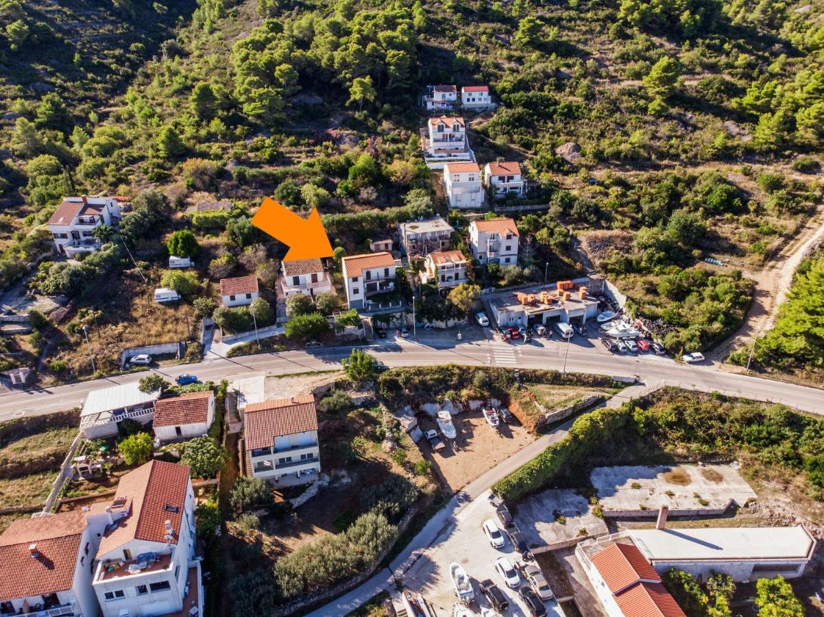 Apartments Jaksa Vis Exteriér fotografie